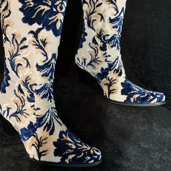 Cowboy boots - Picture 13 of 16